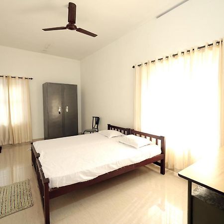 Daffodil Rooms - Non Ac Tellicherry المظهر الخارجي الصورة