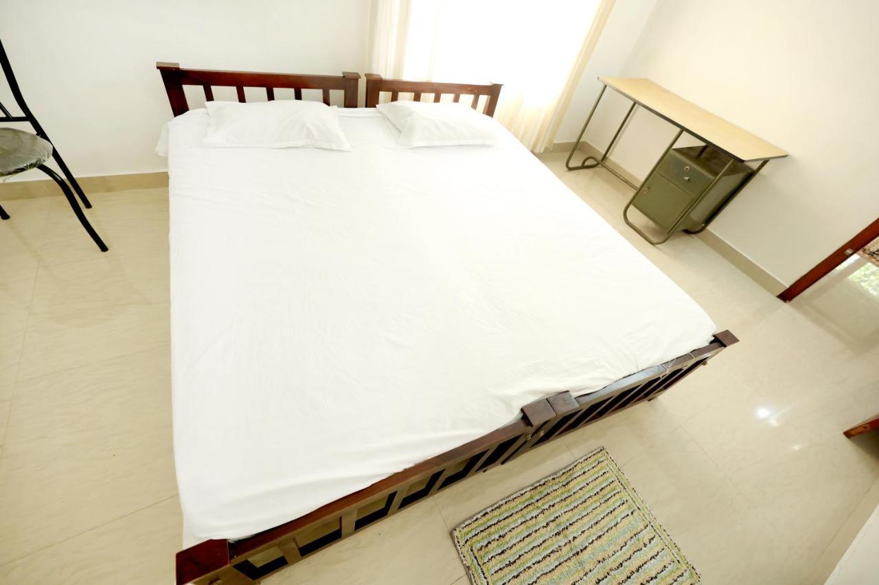Daffodil Rooms - Non Ac Tellicherry المظهر الخارجي الصورة